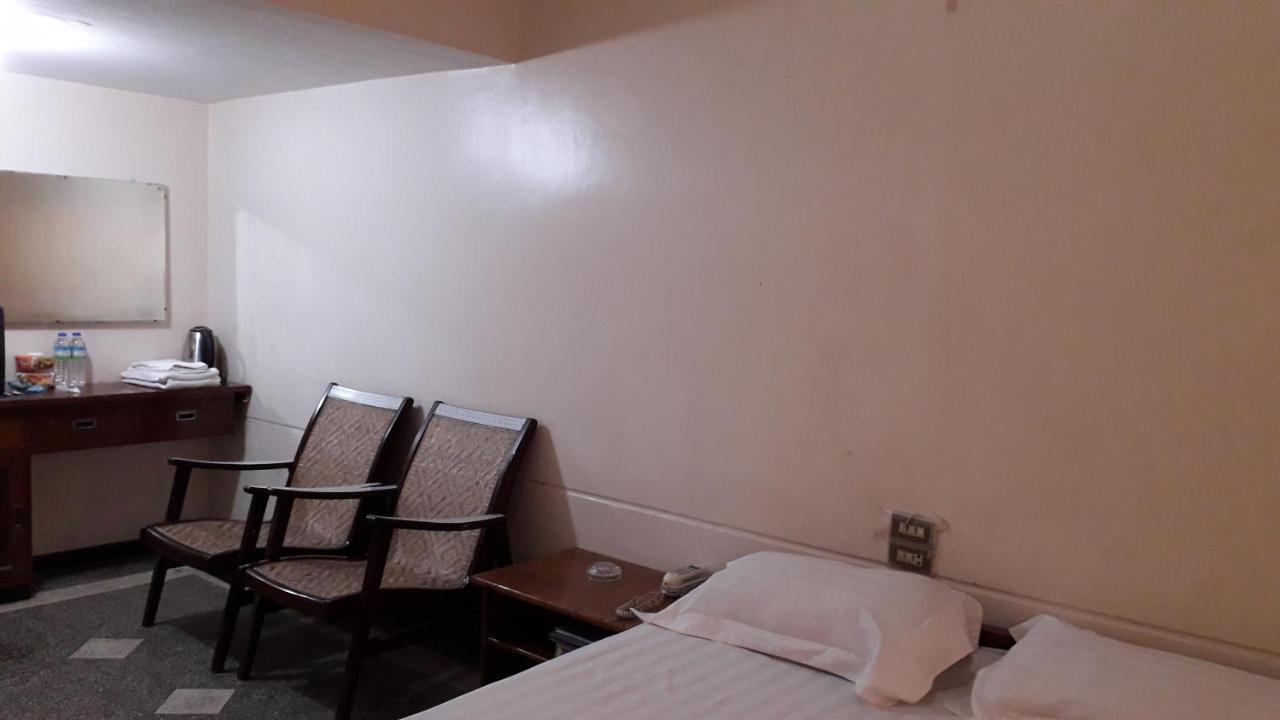 Taim Phyu Hotel Mandalay Exterior foto