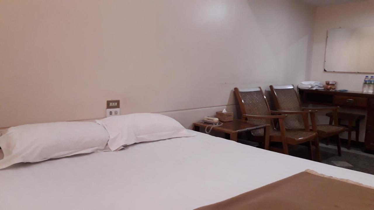 Taim Phyu Hotel Mandalay Exterior foto
